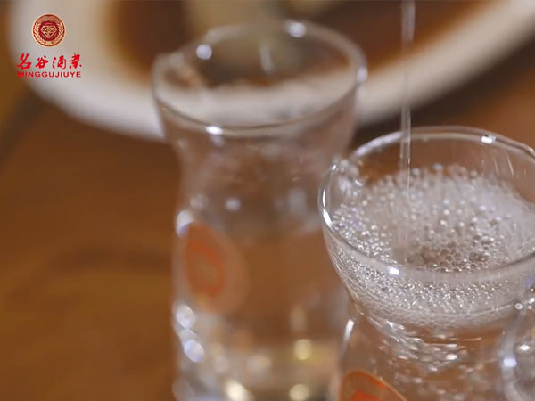 白酒香型有哪些？各有什么特點？