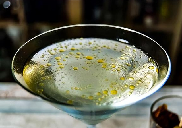 滴油辨酒.jpg 滴油辨酒.jpg